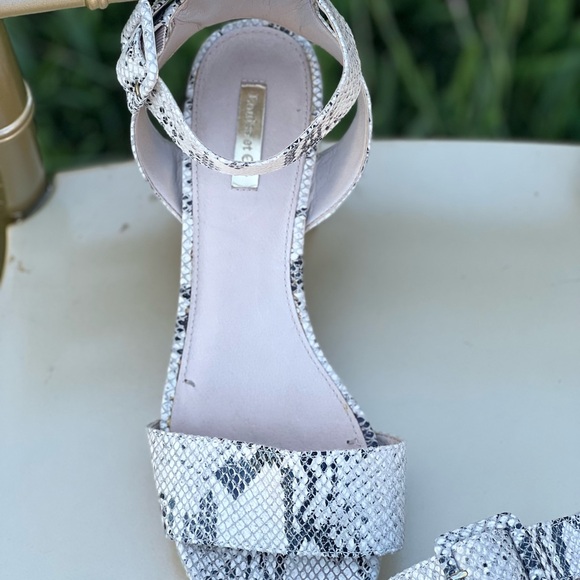 Louise et Cie snake skin chunky heels - Picture 6 of 7